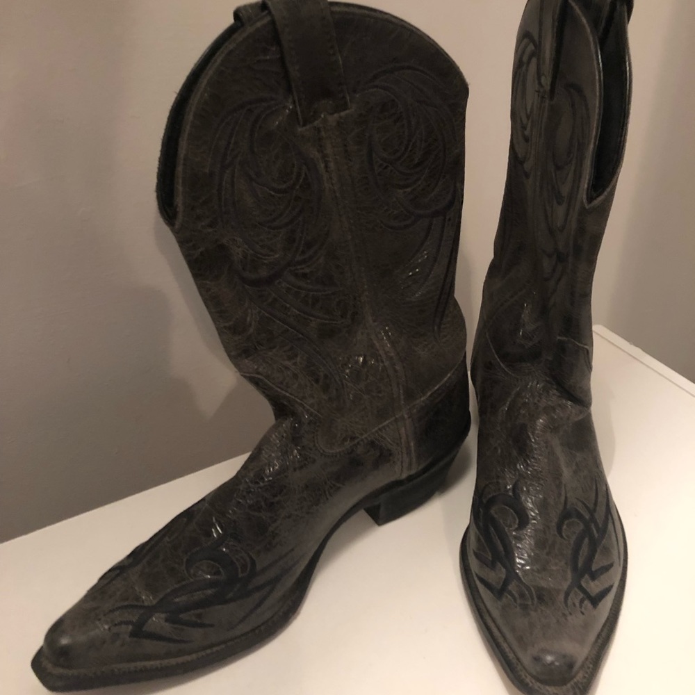 Women’s Justin Boots